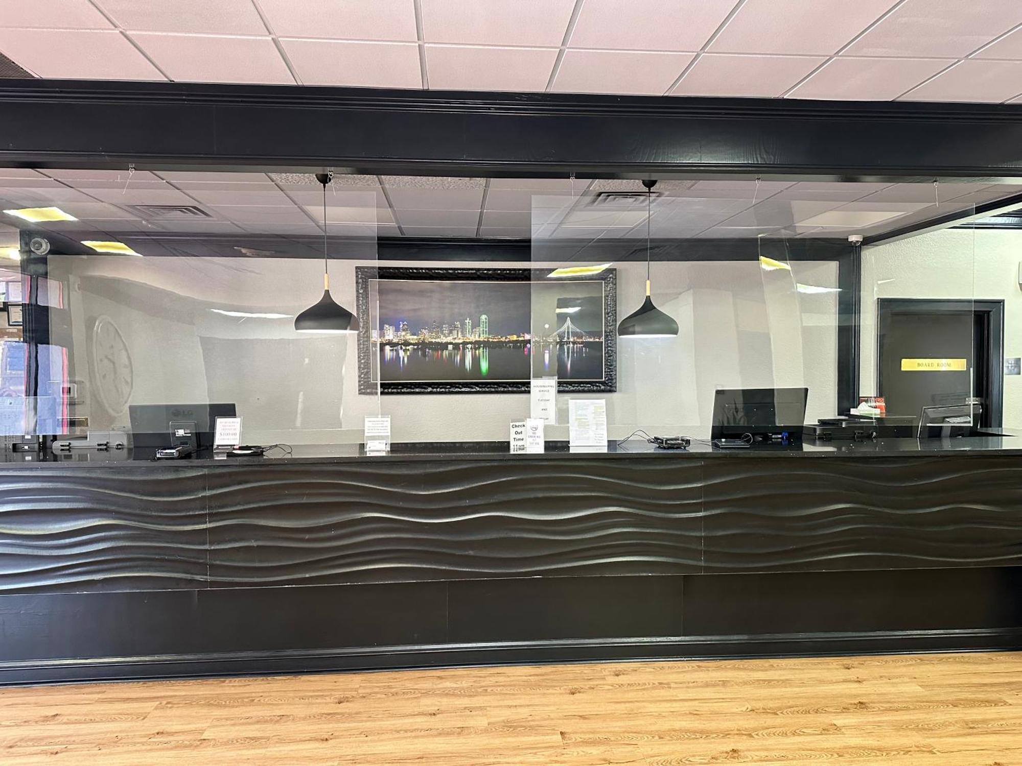 Alexis Hotel & Banquets Dallas Park Central Galleria المظهر الخارجي الصورة