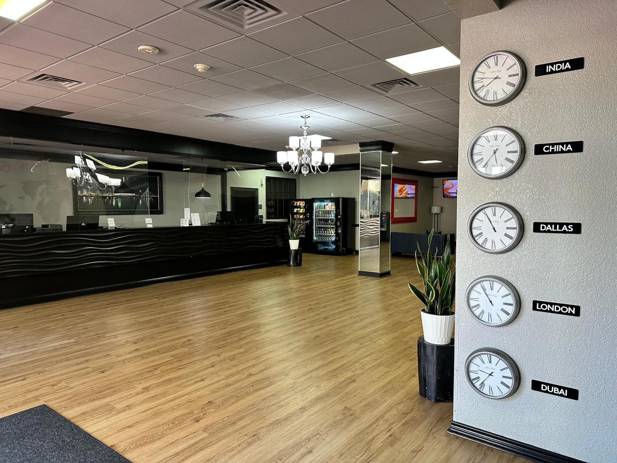 Alexis Hotel & Banquets Dallas Park Central Galleria المظهر الخارجي الصورة