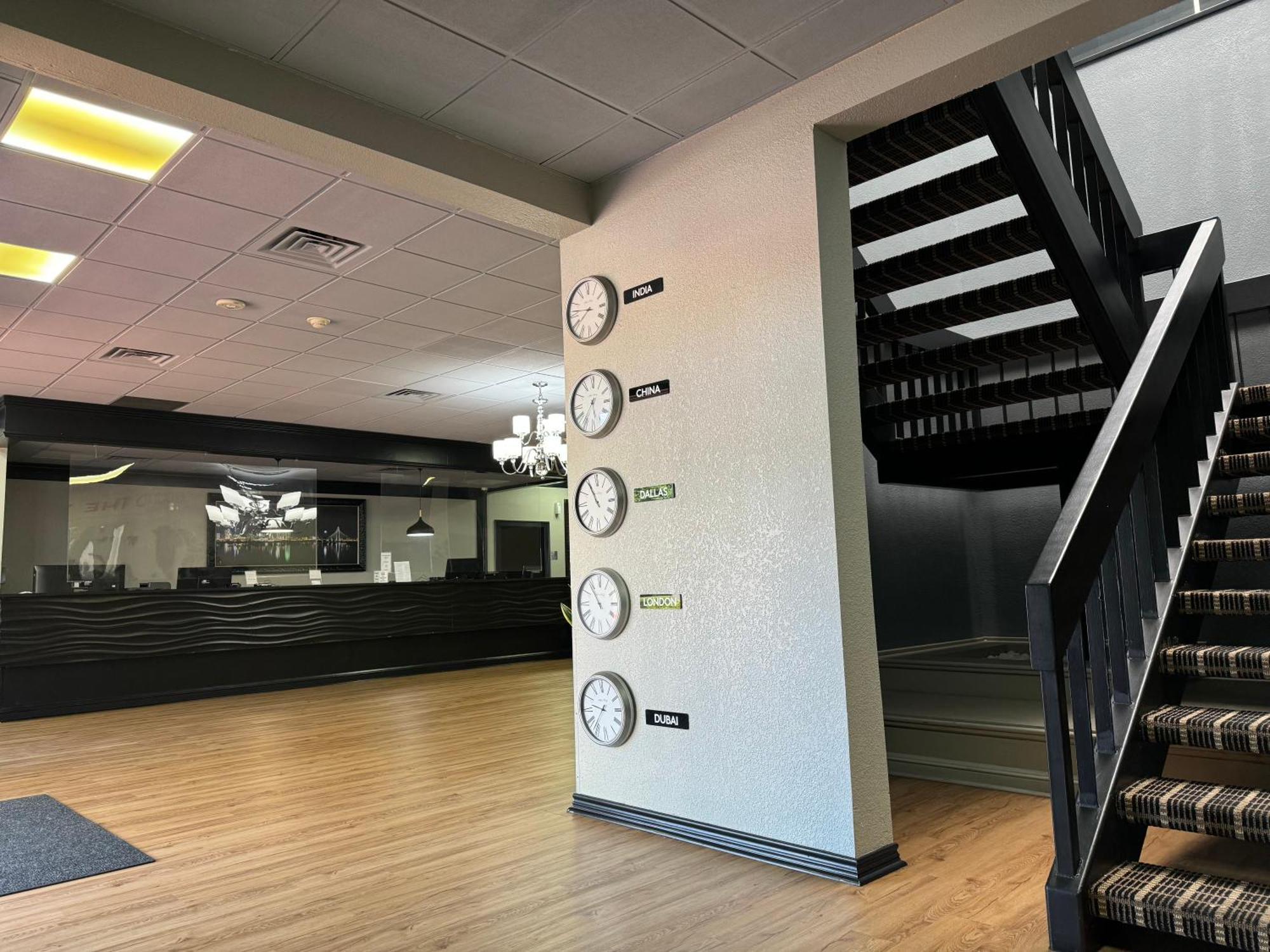 Alexis Hotel & Banquets Dallas Park Central Galleria المظهر الخارجي الصورة